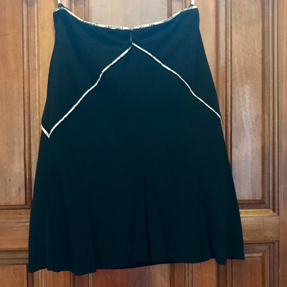 KarenMillen black skirt, Sz 4 - Picture 3 of 3